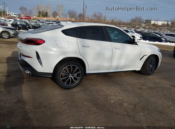5UX33EX09T9161226 2026 BMW X6 White Rear right