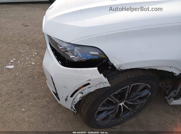 5UX33EX09T9161226 2026 BMW X6 White Front view