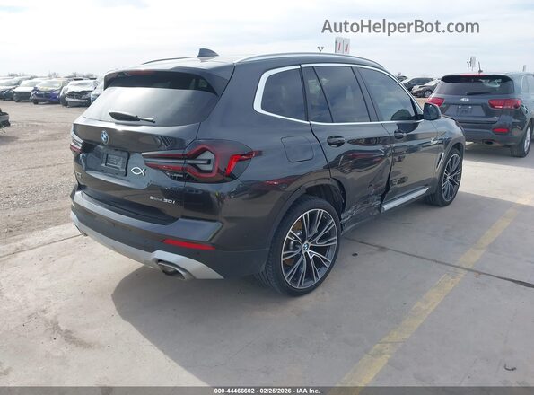 5UX43DP00R9X27054 2024 BMW X3 Gray Rear right