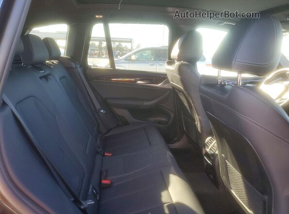 5UX43DP06N9L91002 2022 BMW X3 Gray Widok wnętrza z tyłu