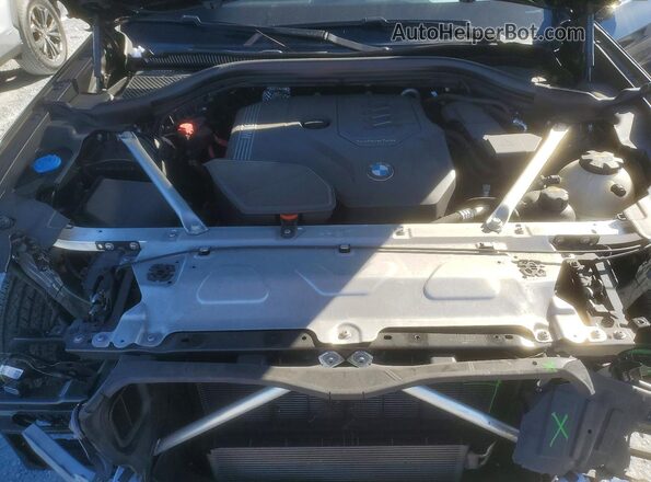 5UX43DP06N9L91002 2022 BMW X3 Gray Widok komory silnika