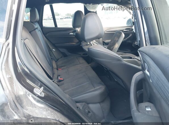 5UX43DP06R9U24697 2024 BMW X3 Black VIN կոդի պիտակի տեսք