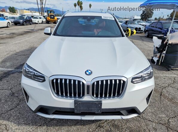 5UX43DP07P9R65724 2023 BMW X3 White Front view