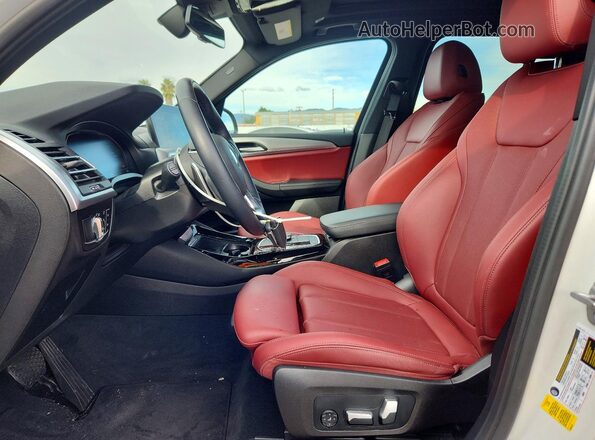 5UX43DP07P9R65724 2023 BMW X3 White Front interior view