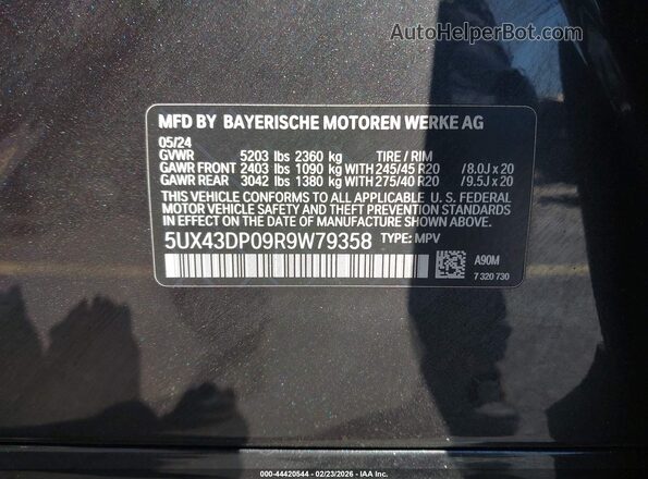 5UX43DP09R9W79358 2024 BMW X3 Black Вид підкапотного простору