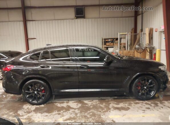 5UX43DT01N9K09437 2022 BMW X4 Черный Вид задней части салона