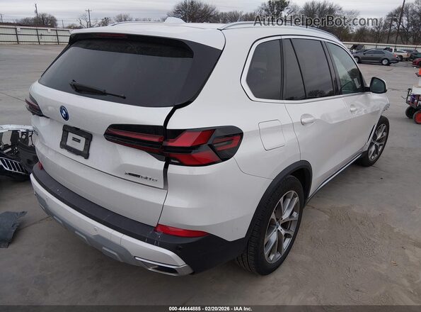 5UX43EU00R9V07343 2024 BMW X5 White Rear right