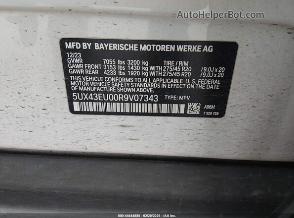 5UX43EU00R9V07343 2024 BMW X5 White Engine compartment view