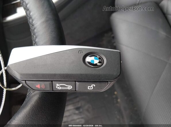 5UX43EU00R9V07343 2024 BMW X5 White Dashboard view