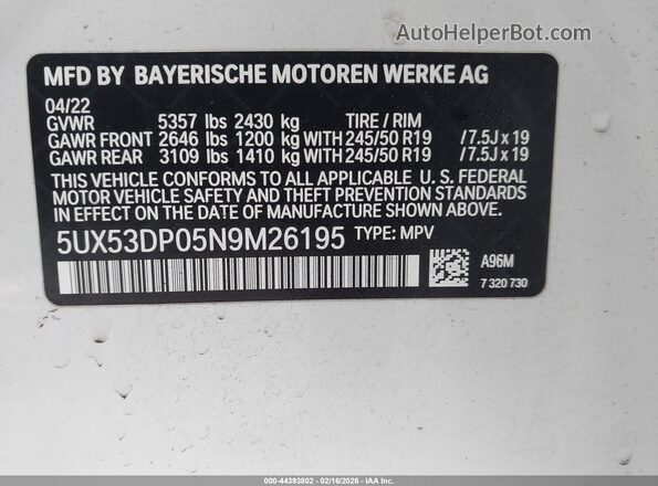 5UX53DP05N9M26195 2022 BMW X3 White Vista del compartimento del motor