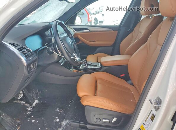 5UX53DP09N9M66389 2022 BMW X3 White Вид салону спереду
