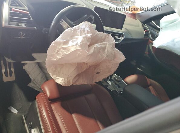 5UX53DP09P9P03918 2023 BMW X3 White Vista del salpicadero