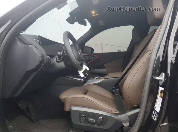 5UX53GP06S9020164 2025 BMW X3 Black Front interior view