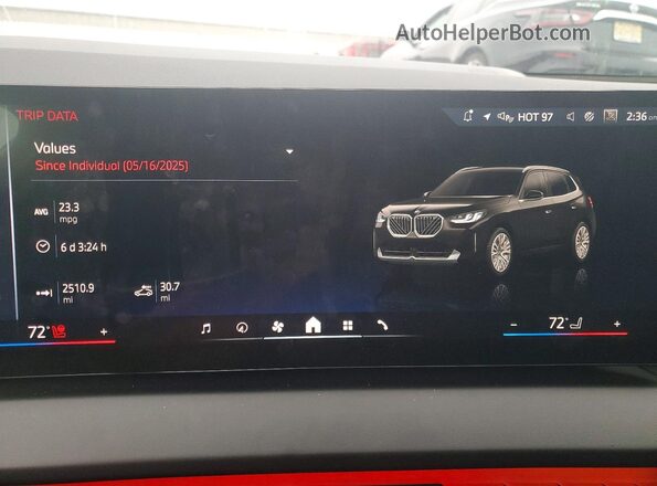 5UX53GP06S9020164 2025 BMW X3 Black Instrument cluster view