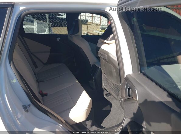 5UX53GP09S9061243 2025 BMW X3 White VIN კოდის სტიკერის ხედი