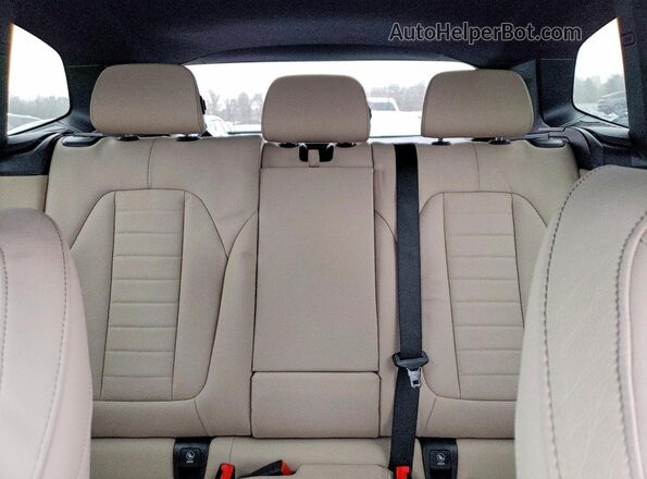 5UX83DP06N9L26961 2022 BMW X3 Черный Вид задних сидений