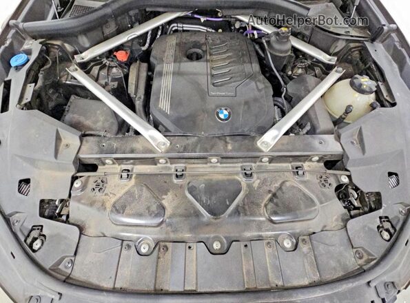 5UXCR4C00P9P50900 2023 BMW X5 Черный Вид салона спереди