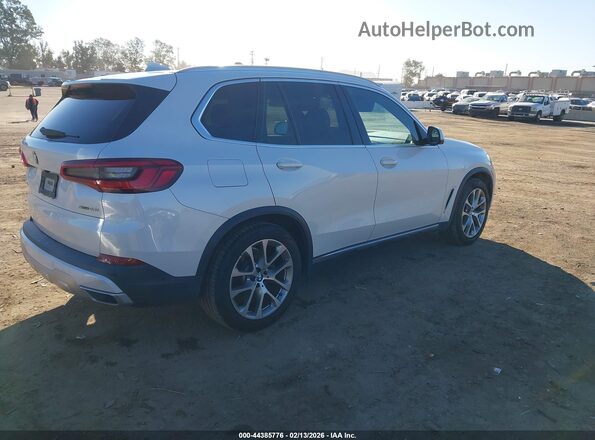 5UXCR4C03L9B30913 2020 BMW X5 White 