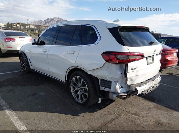 5UXCR6C01P9R88847 2023 BMW X5 White Trasero izquierdo