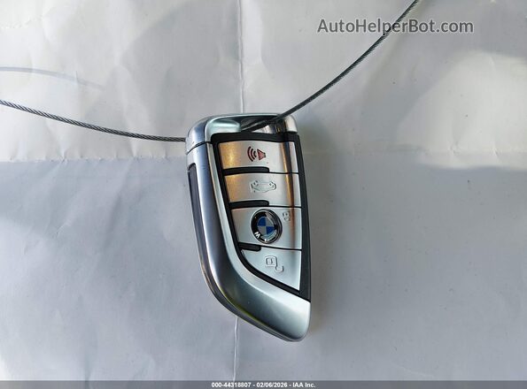 5UXCR6C01P9R88847 2023 BMW X5 White Vista del salpicadero