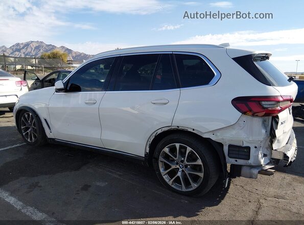 5UXCR6C01P9R88847 2023 BMW X5 White 