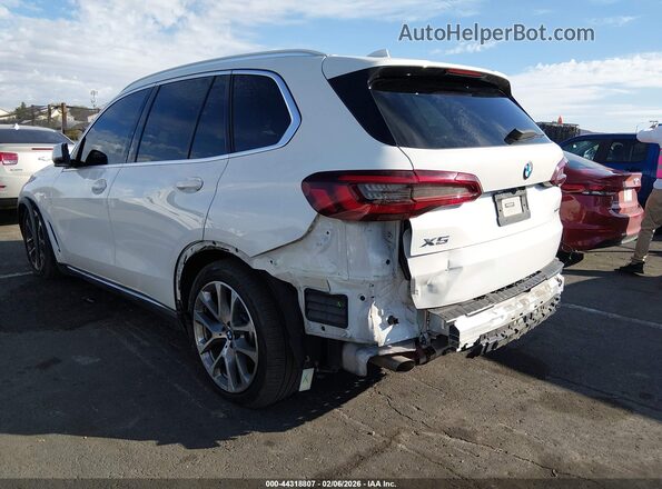 5UXCR6C01P9R88847 2023 BMW X5 White 