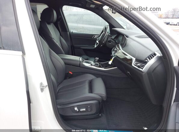 5UXCR6C05M9F45406 2021 BMW X5 Белый Вид салона спереди