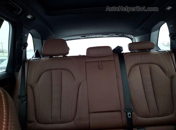5UXCR6C09N9K65616 2022 BMW X5 White Вид задніх сидінь