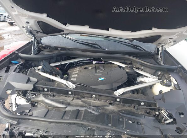 5UXCR6C09P9R22756 2023 BMW X5 White Widok z tyłu