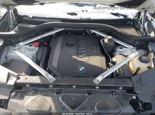 5UXCR6C57KLL35592 2019 BMW X5 White Հետևի տեսք