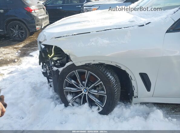 5UXCR6C57KLL35592 2019 BMW X5 White 