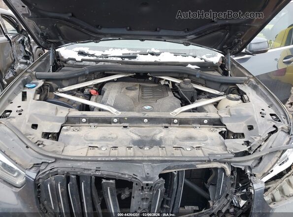 5UXCR6C59KLK88694 2019 BMW X5 Gray Вид ззаду