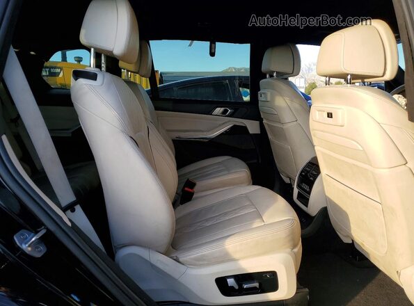 5UXCW2C01L9B41874 2020 BMW X7 Black უკანა სალონის ხედი