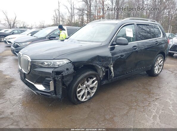 5UXCW2C01N9L06418 2022 BMW X7 Черный Передняя левая четверть