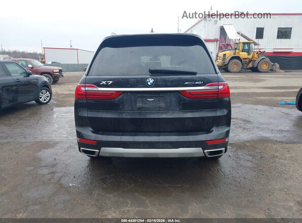 5UXCW2C01N9L06418 2022 BMW X7 Черный 