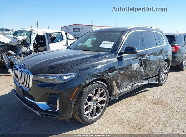 5UXCW2C03N9L05707 2022 BMW X7 Черный Передняя левая четверть