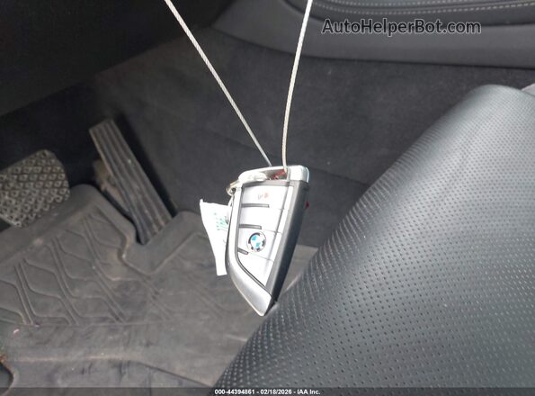 5UXCW2C04L9B40606 2020 BMW X7 White Widok deski rozdzielczej