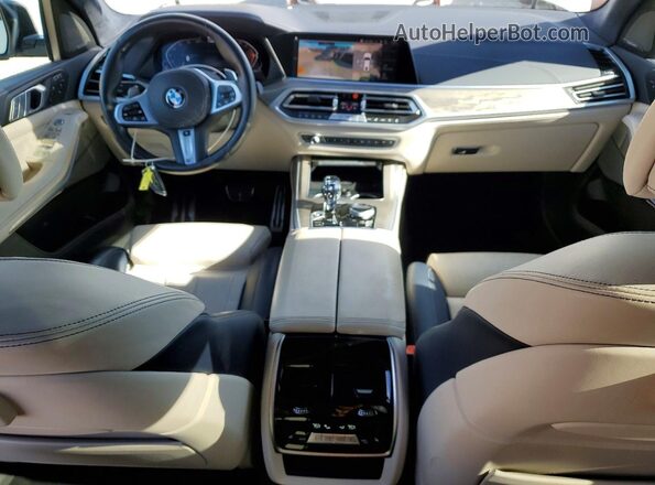 5UXCW2C04M9E21497 2021 BMW X7 White Вид панелі приладів