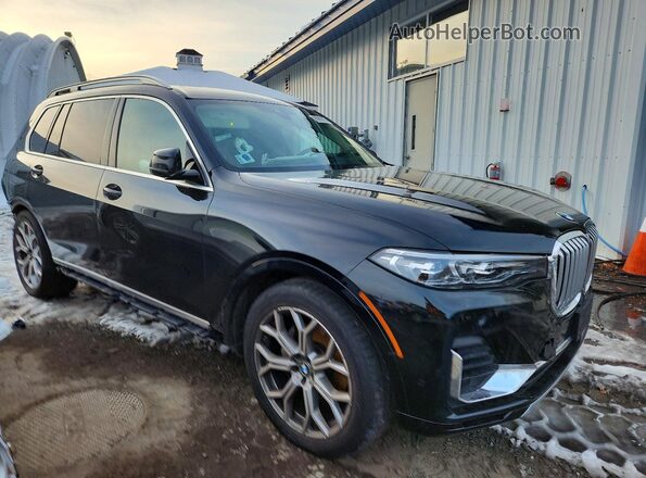 5UXCW2C04M9F34950 2021 BMW X7 Black Передня права чверть