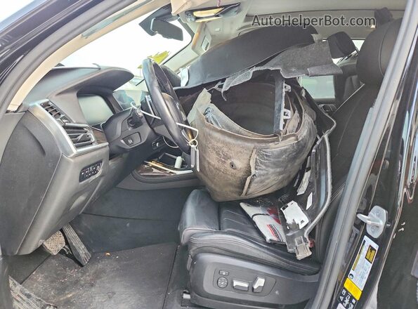 5UXCW2C04M9F34950 2021 BMW X7 Black Вид салону спереду