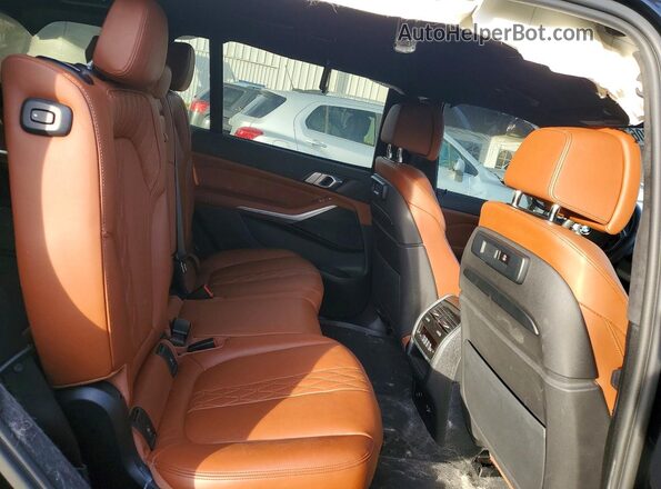 5UXCW2C08N9K61736 2022 BMW X7 Black Vista de los asientos traseros