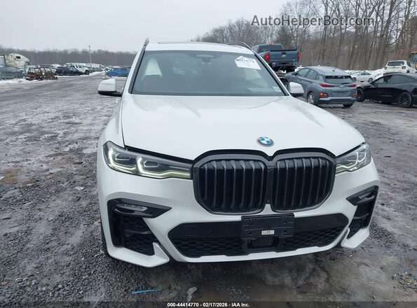 5UXCW2C08N9K86717 2022 BMW X7 White Սարքավորումների վահանակի տեսք