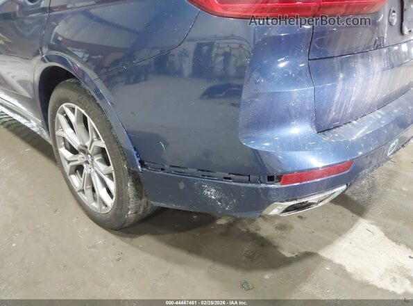 5UXCW2C08N9M79899 2022 BMW X7 Blue 
