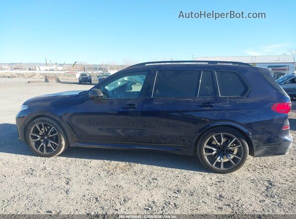 5UXCW2C08N9M85394 2022 BMW X7 Dark Blue Панорамный вид салона 360°