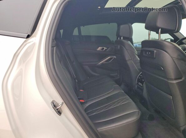 5UXCY6C01M9H49977 2021 BMW X6 White 