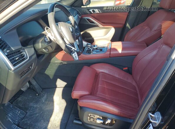 5UXCY6C05N9K94047 2022 BMW X6 Черный Вид салона спереди