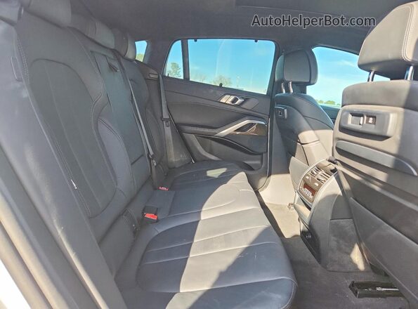 5UXCY6C05N9M73205 2022 BMW X6 White Rear interior view