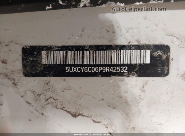 5UXCY6C06P9R42532 2023 BMW X6 White 