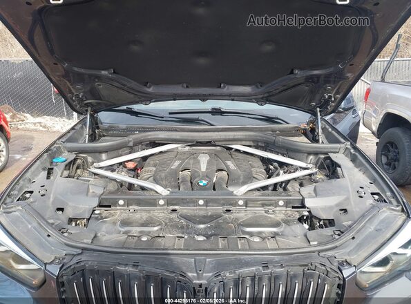 5UXJU2C58KLN64541 2019 BMW X5 Gray Widok z tyłu
