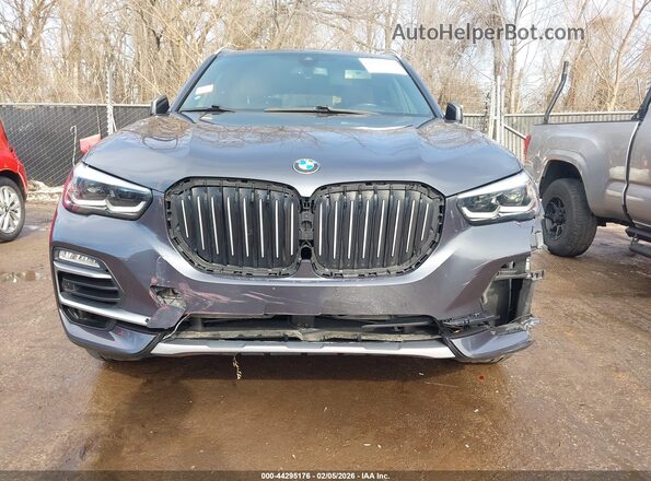 5UXJU2C58KLN64541 2019 BMW X5 Gray Widok z przodu